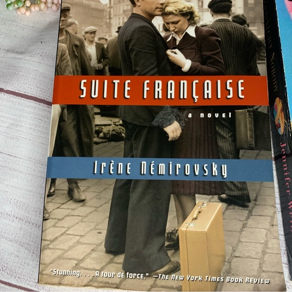 2 books - Picture 4 of 5